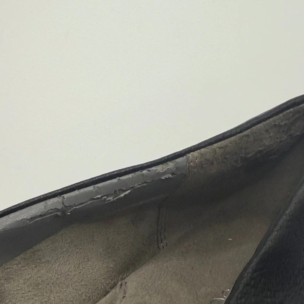 AEROSOLES black leather